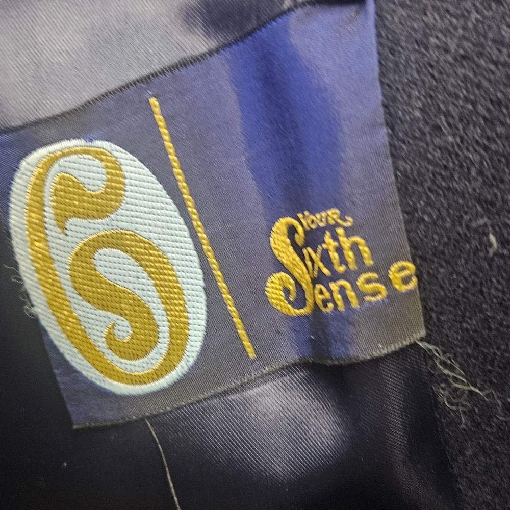 Vintage Navy Wool Coat with Fur Collar – by Sixth Sense –Made in Germany - Picture 2 of 16